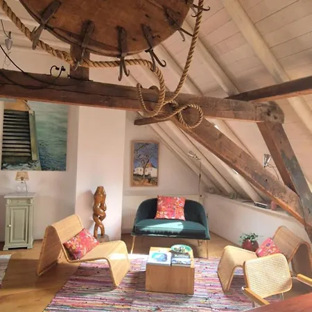 Luxe In Het Oude Centrum Апартаменты *