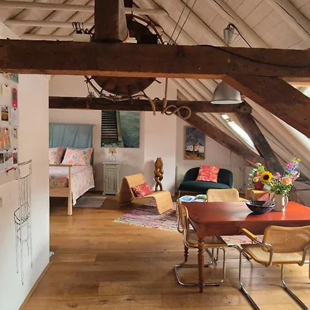 Luxe In Het Oude Centrum アパート ズトフェン
